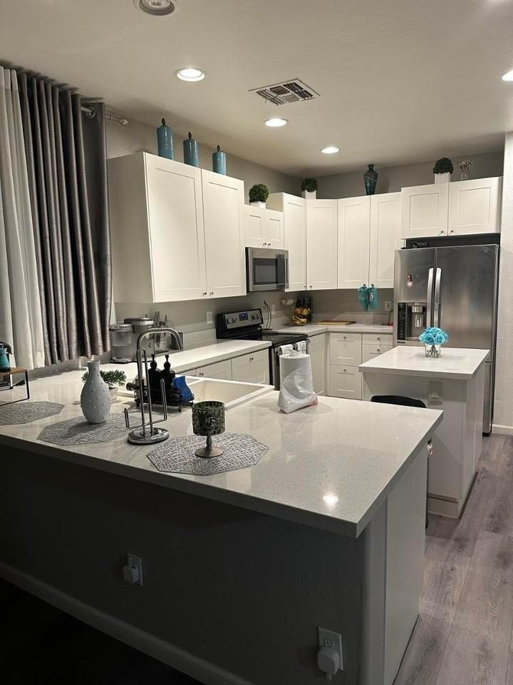 6424 N Florence Ave - Photo 7 of 15