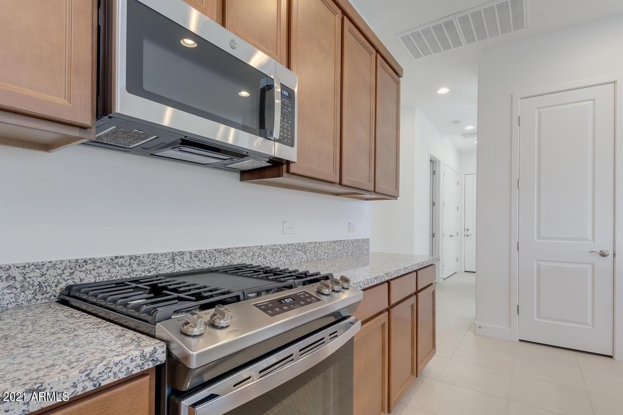 458 W Golden Aspen Dr - Photo 5 of 45