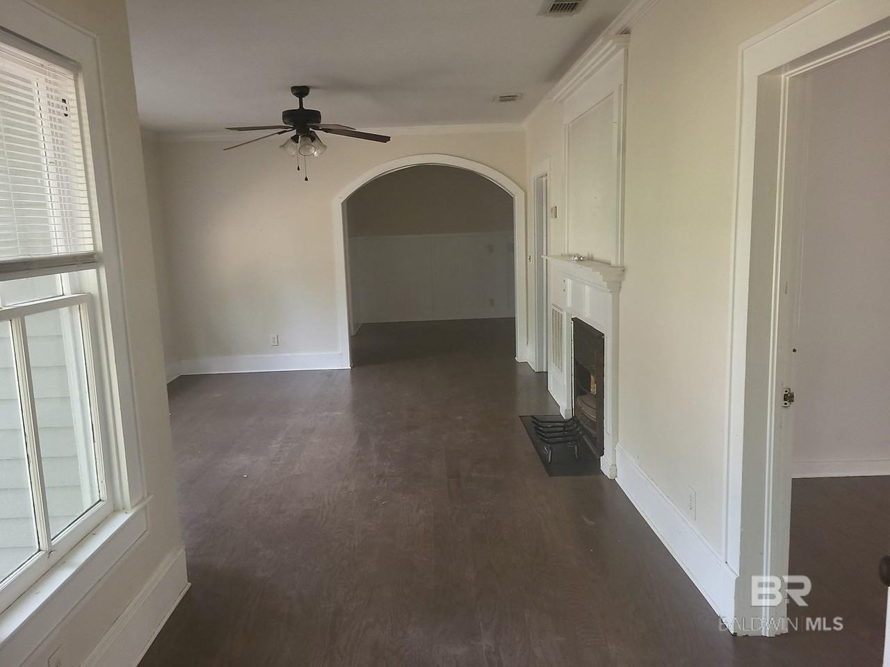 503 S Cedar St - Photo 4 of 17