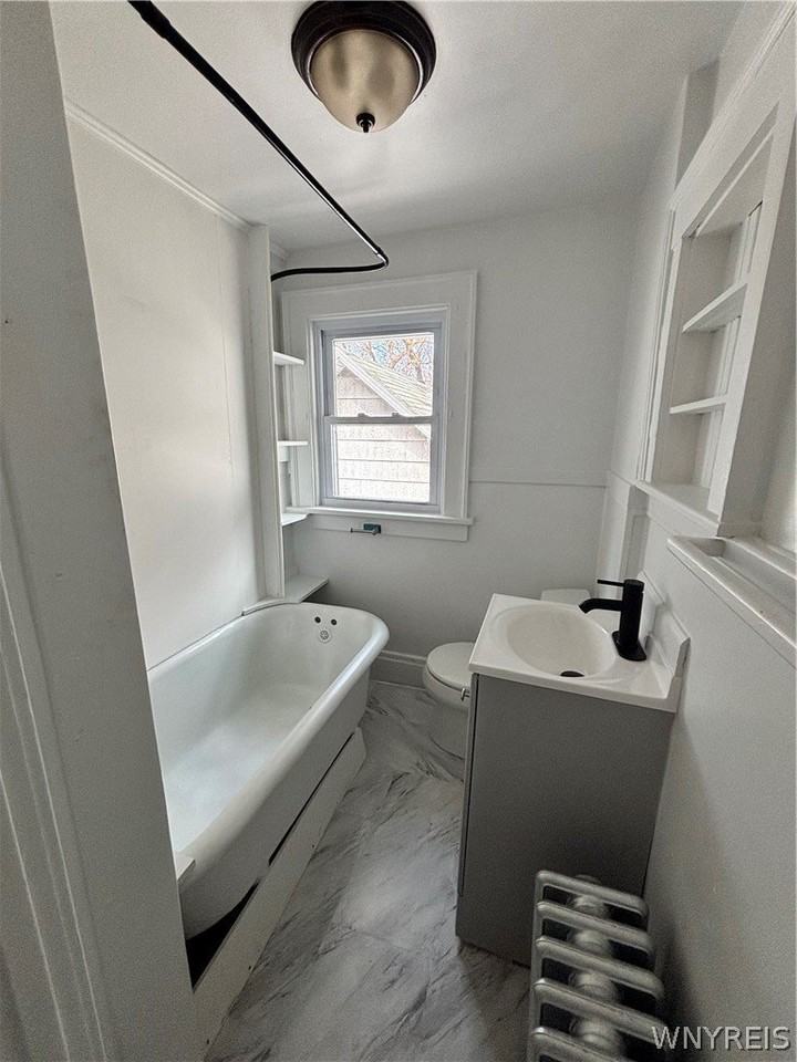 510 6th St #3 - Photo 6 of 10