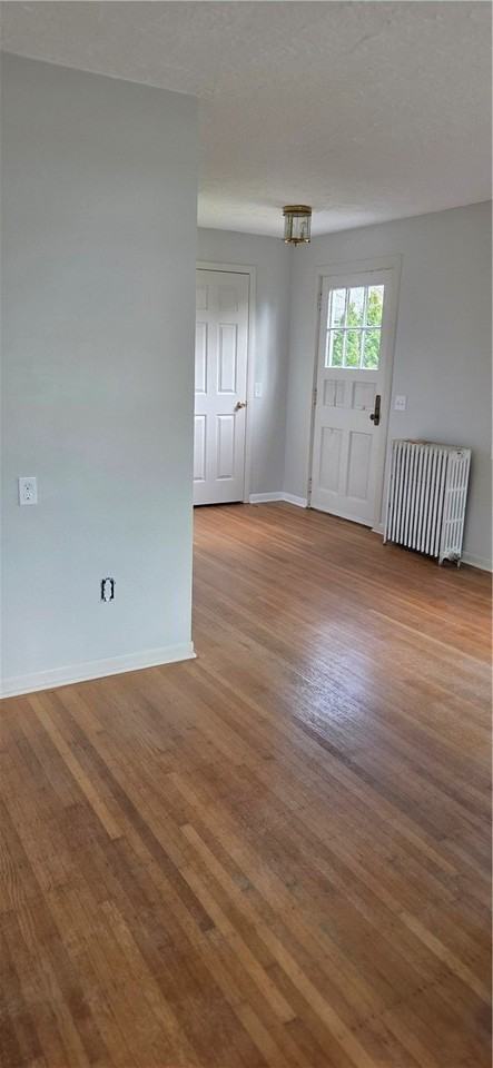 70 Summit St - Photo 5 of 18