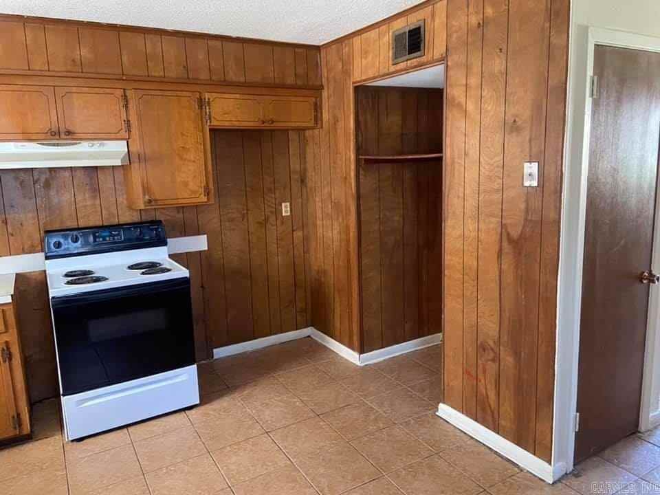 13 Rosemunn Dr - Photo 7 of 9