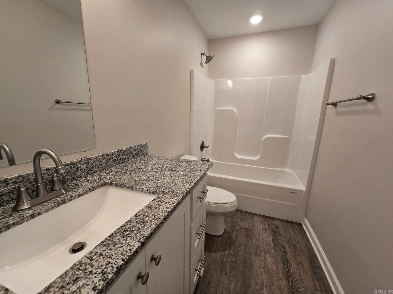 1221 Cherry Ln - Photo 5 of 11