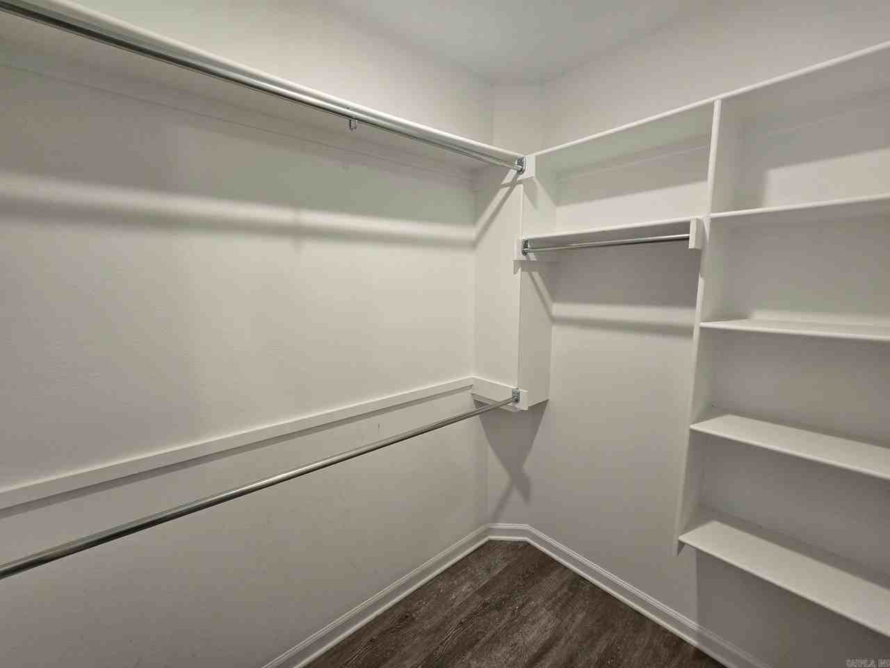 1221 Cherry Ln - Photo 6 of 11