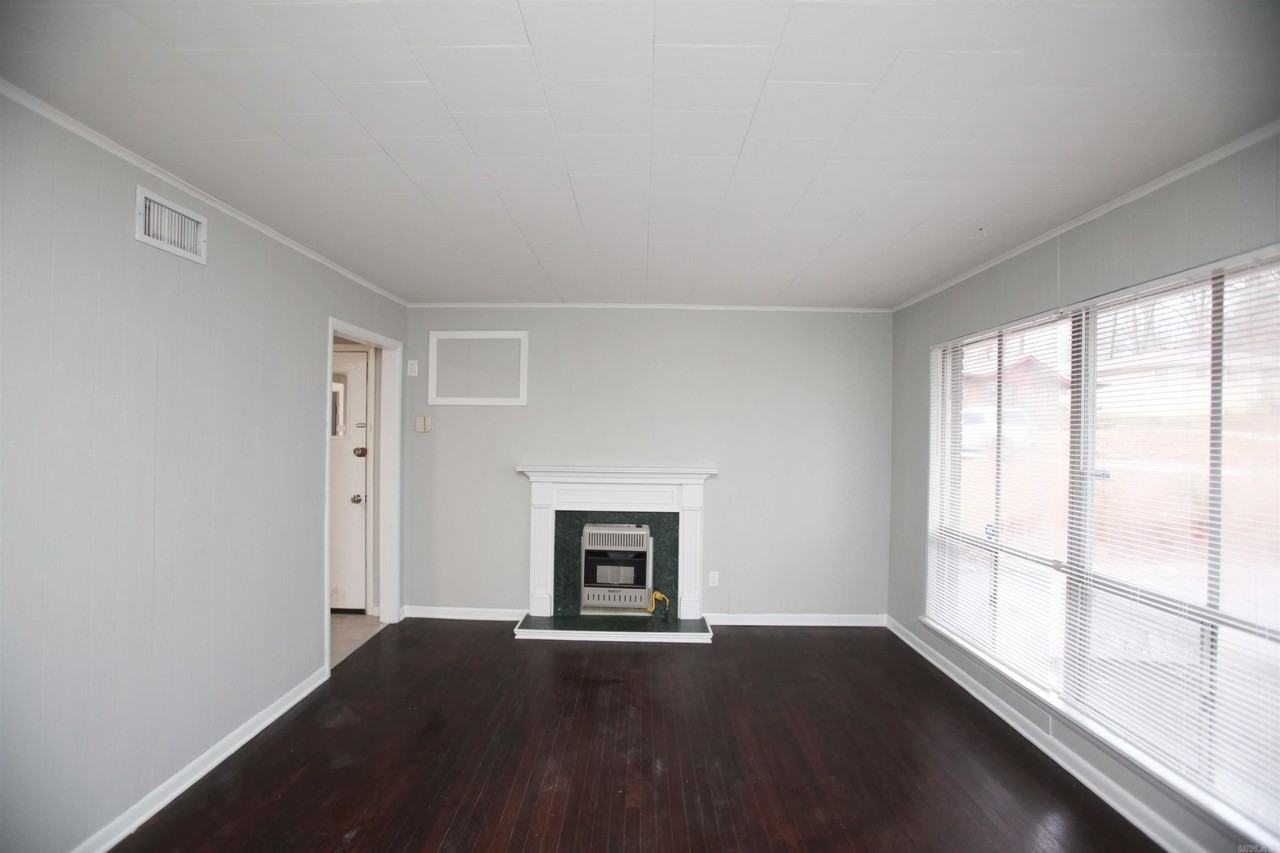 7305 E Wakefield Dr - Photo 4 of 18