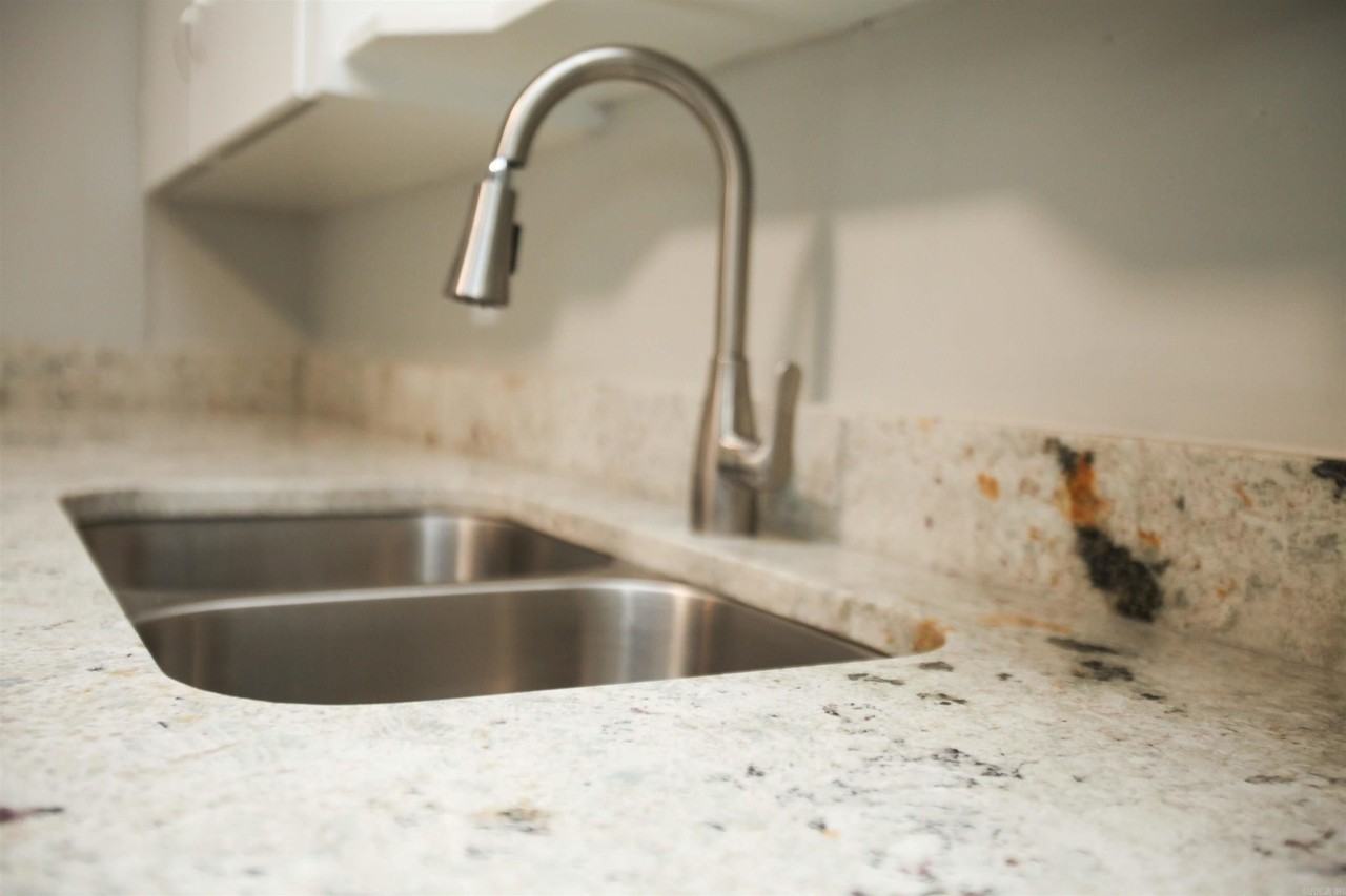 7305 E Wakefield Dr - Photo 7 of 18