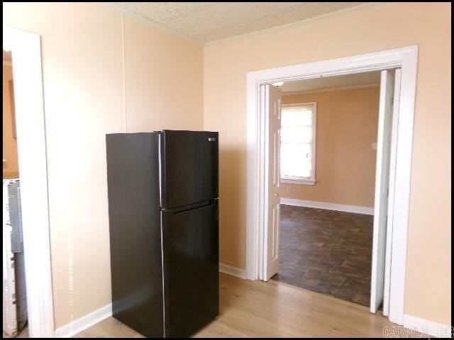 920 S Elm St - Photo 5 of 19