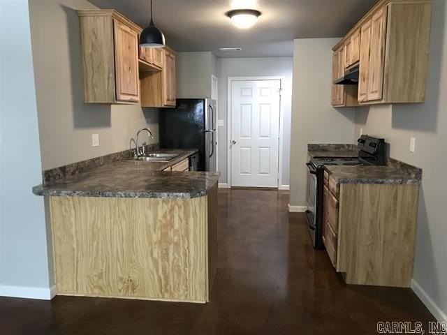 1 Lark Pl - Photo 4 of 7