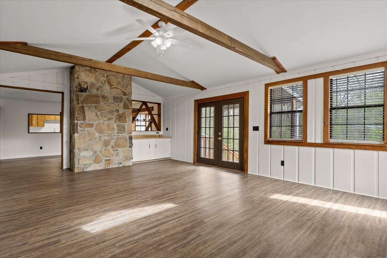 429 St Simon Trl - Photo 5 of 38