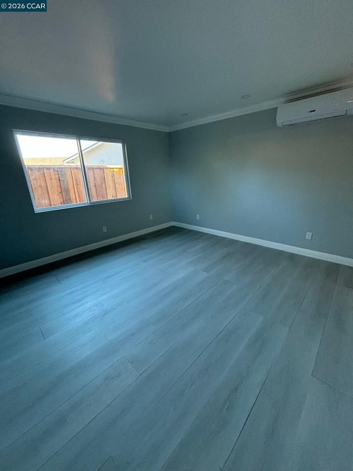 4554 Lakeshore Dr - Photo 6 of 8