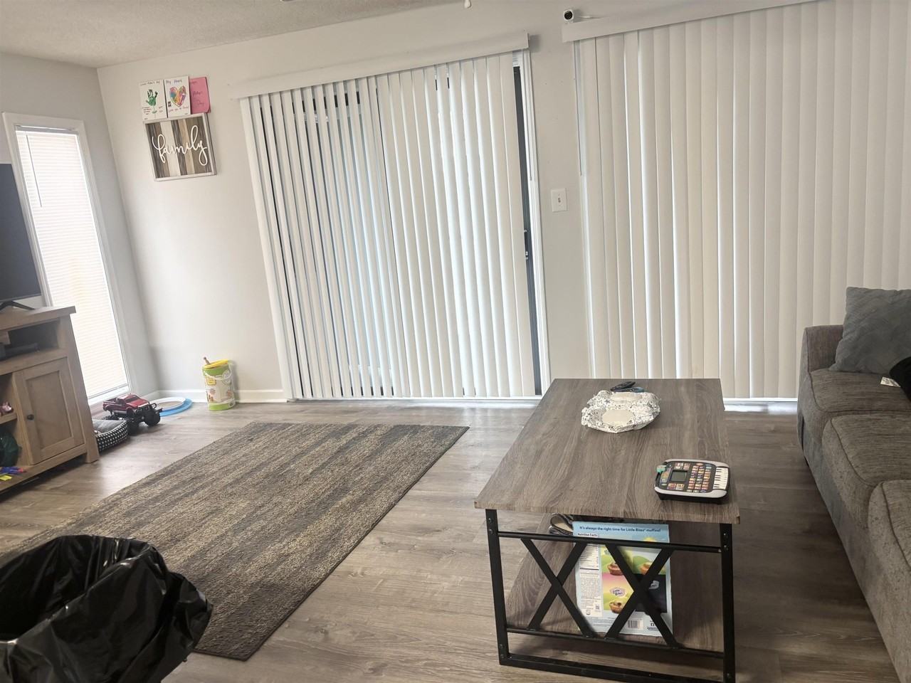 1881 Colony Club Dr. - Photo 3 of 8