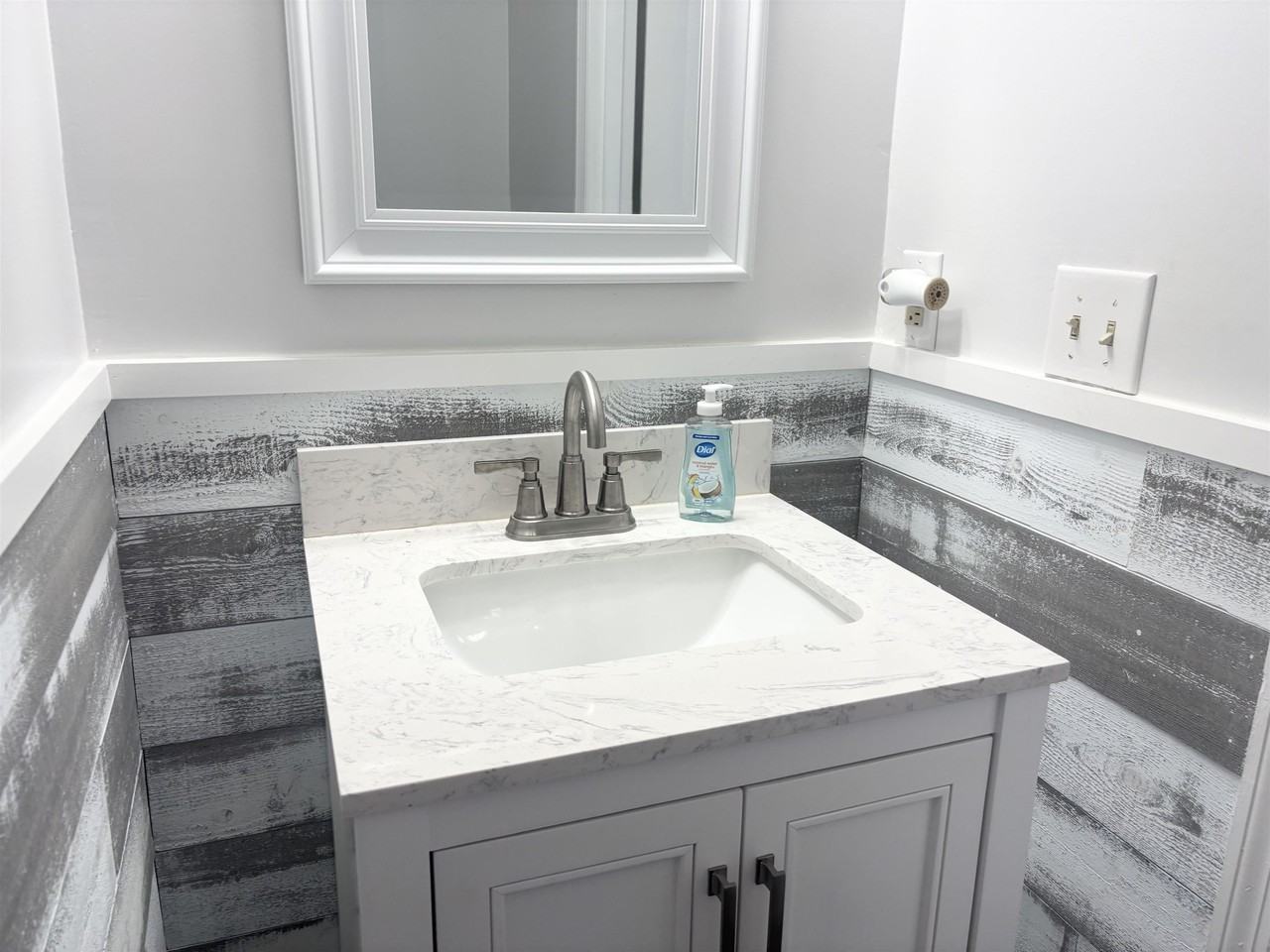 1881 Colony Club Dr. - Photo 6 of 8