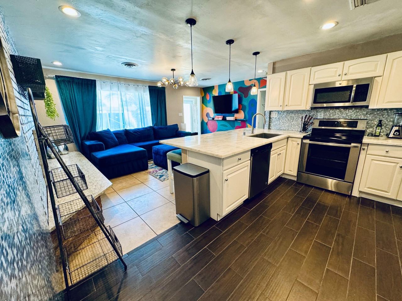 Hayes Pl - Photo 2 of 48