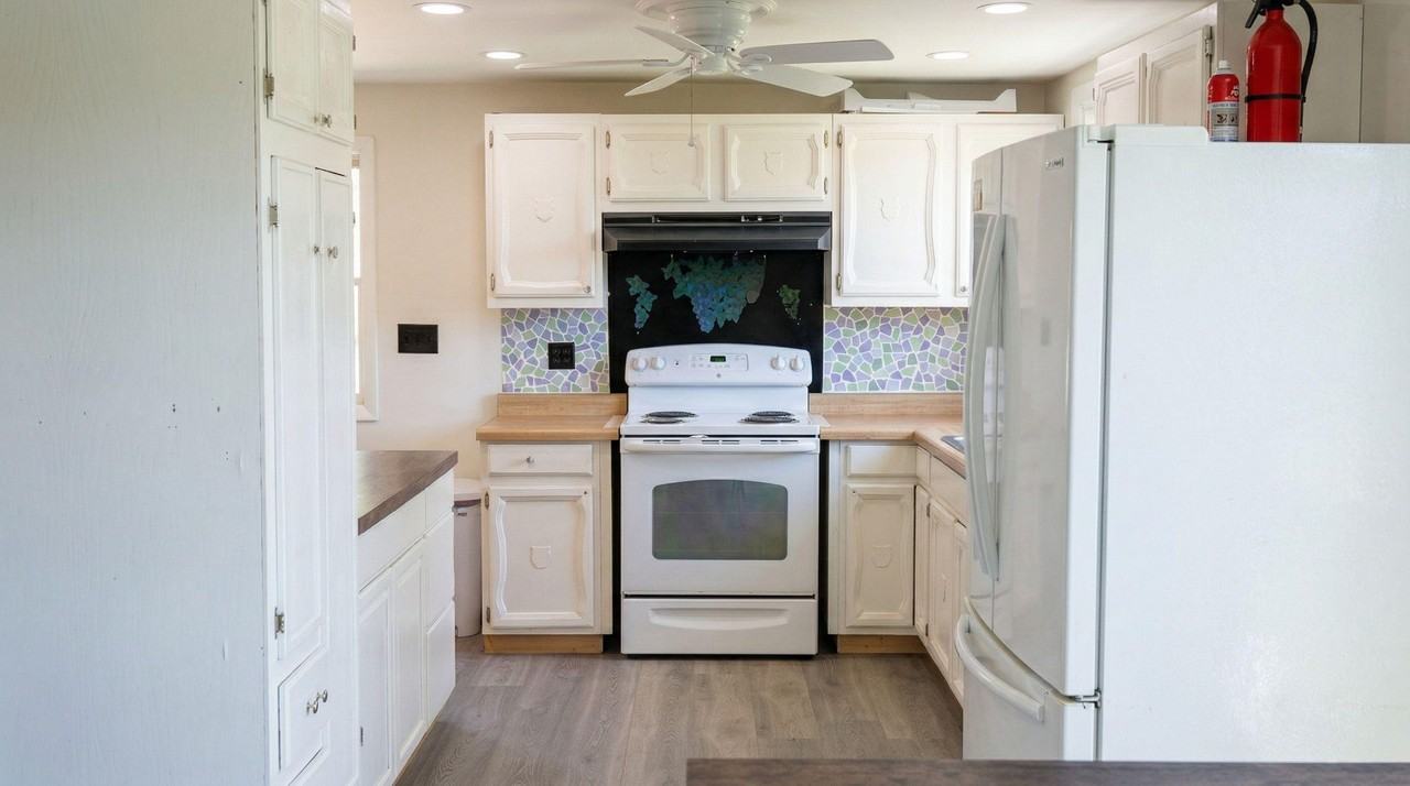 Holy Cross Rd - Photo 4 of 12