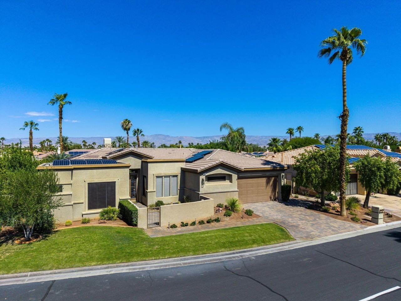 75840 Sarazen Way - Photo 2 of 46