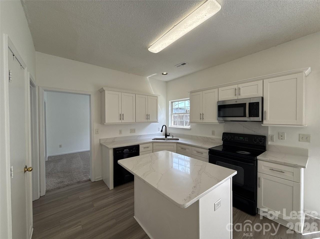 1207 Joannas Ct - Photo 7 of 21