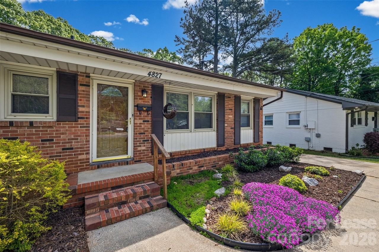 4827 Harcourt Ln - Photo 2 of 36