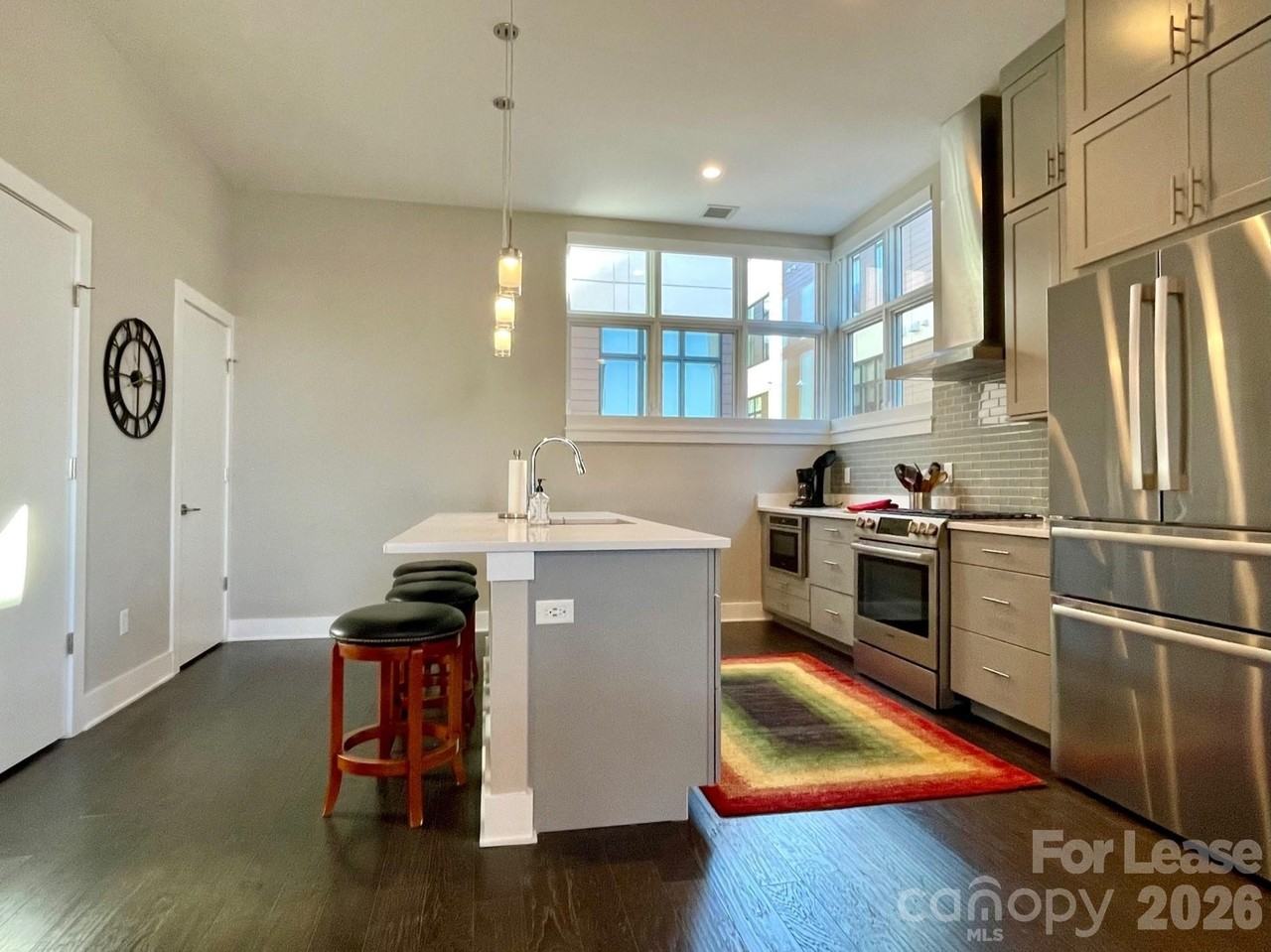 2 Bauhaus Ct - Photo 3 of 15