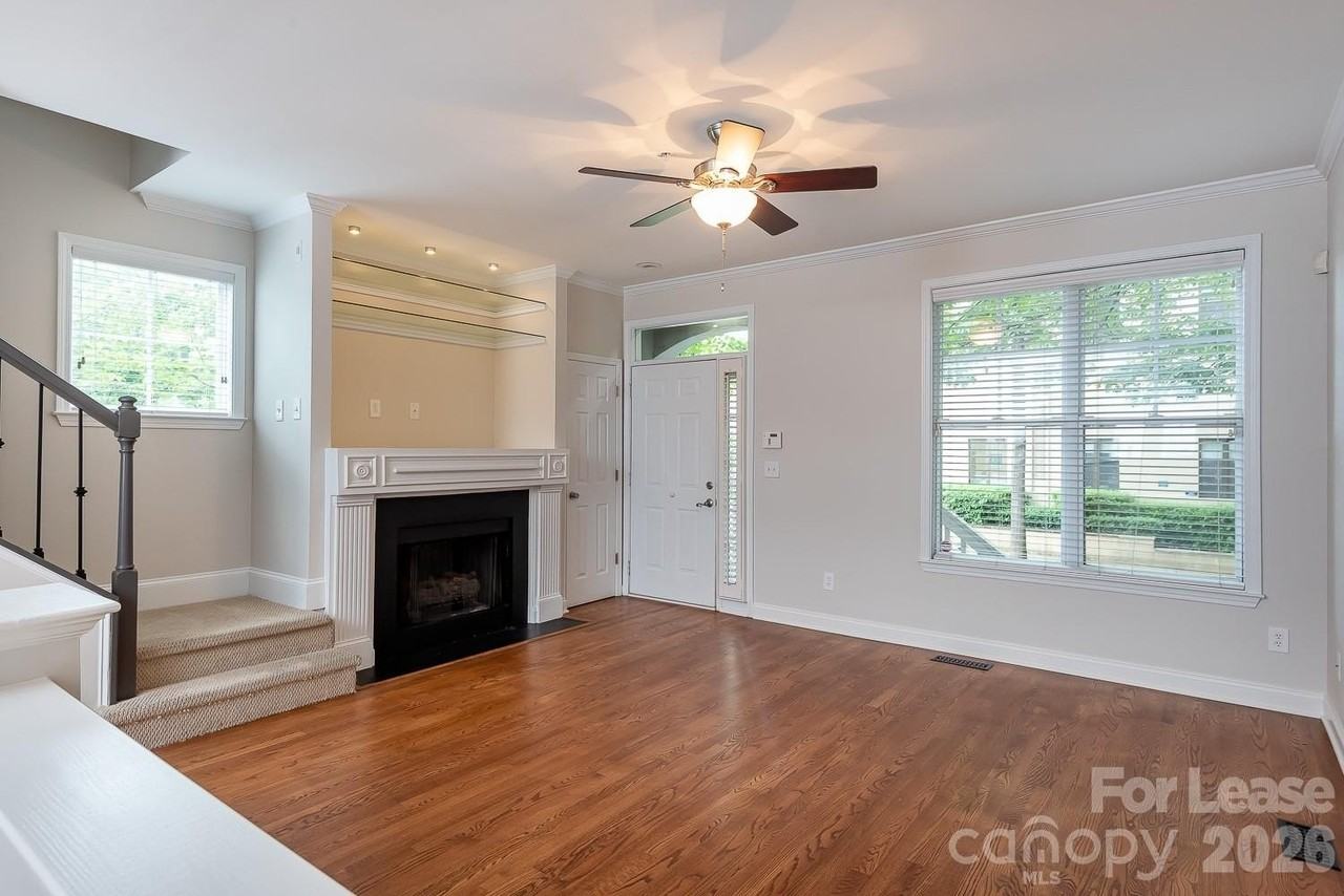 206 S Cedar St - Photo 2 of 13