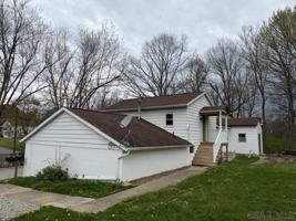 featured image of 405 Bentwood Ave Apt 2nd