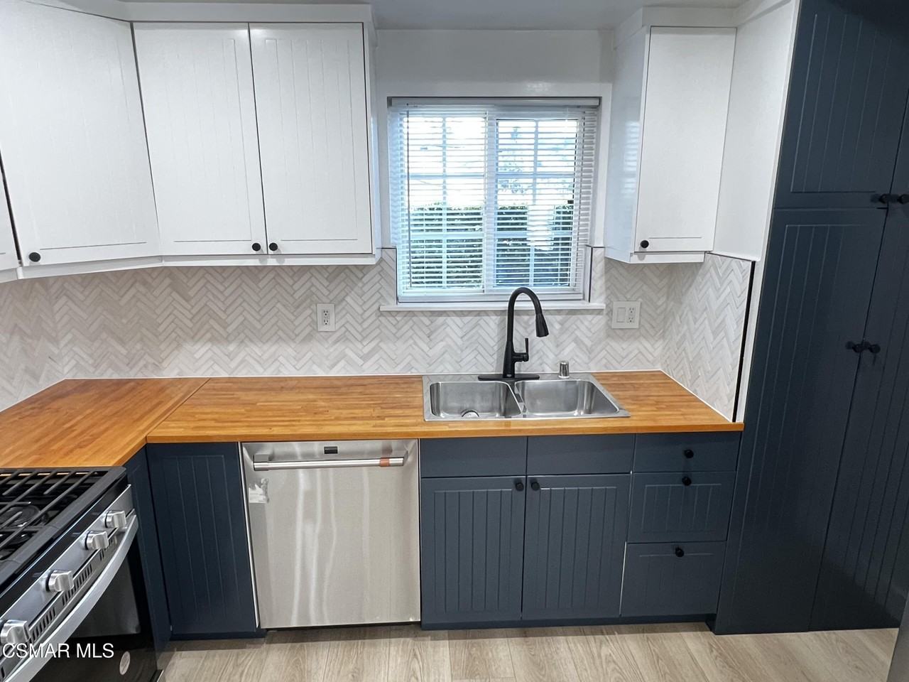 2002 Calle La Sombra #1 - Photo 5 of 18