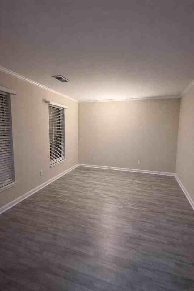 1235 Center Lake Dr - Photo 5 of 21