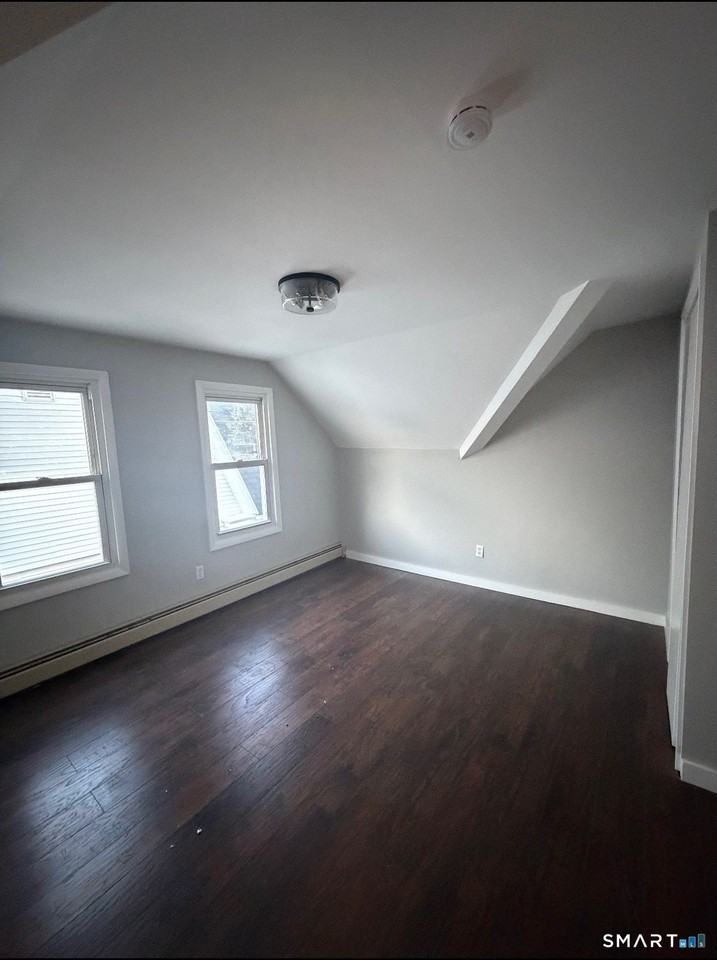 118 Union Ave - Photo 4 of 8