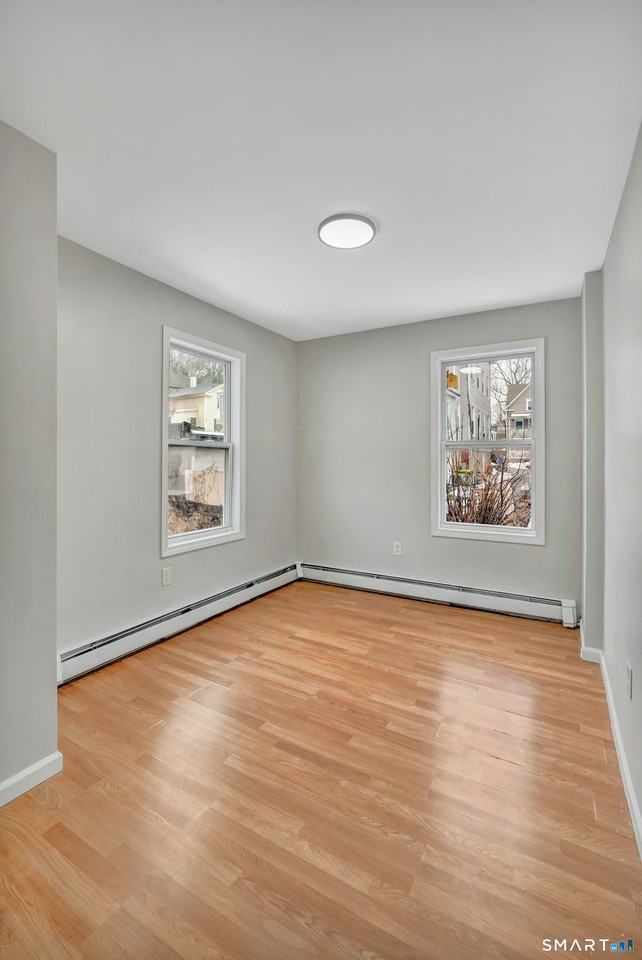 124 Central Ave #3 - Photo 4 of 6