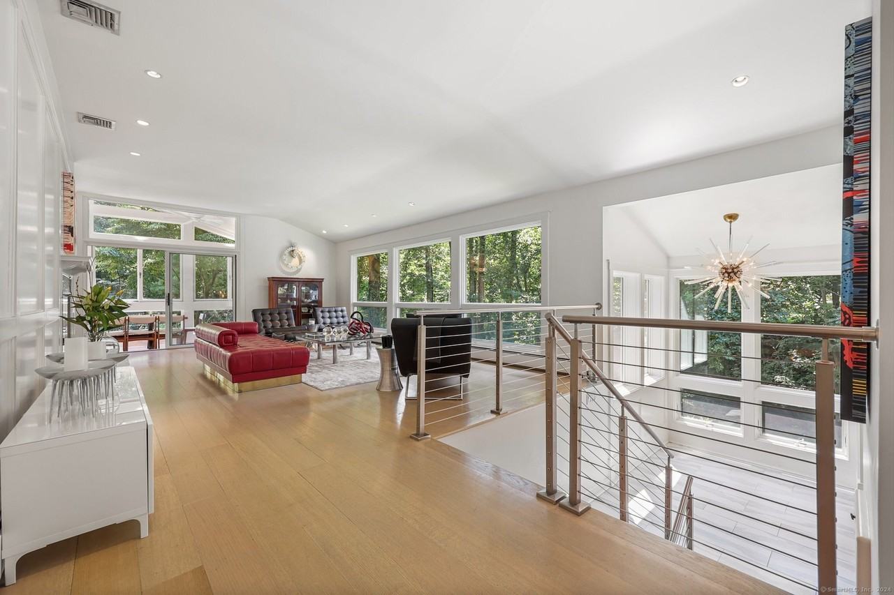 22 Sunswyck Rd - Photo 3 of 38