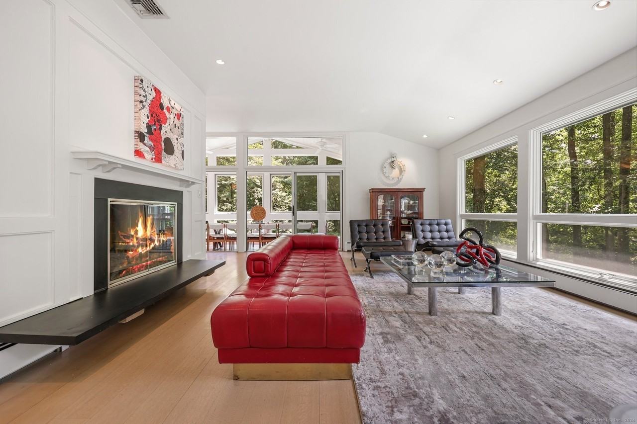 22 Sunswyck Rd - Photo 6 of 38