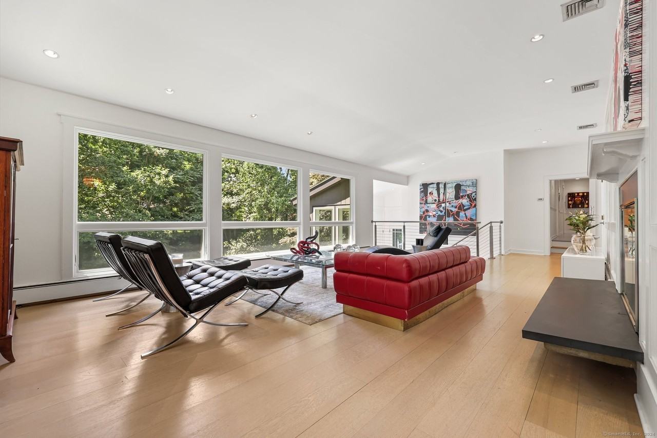 22 Sunswyck Rd - Photo 7 of 38