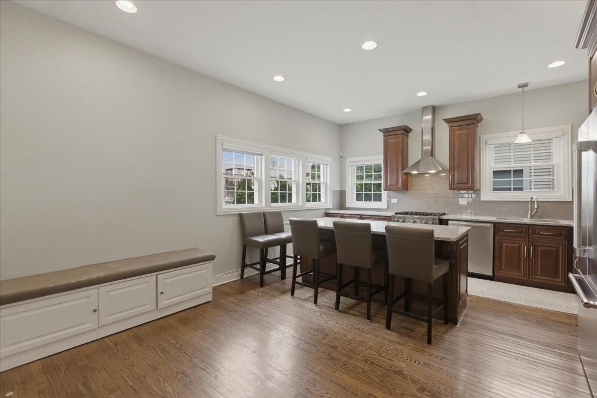 1828 W Berenice Ave - Photo 6 of 22