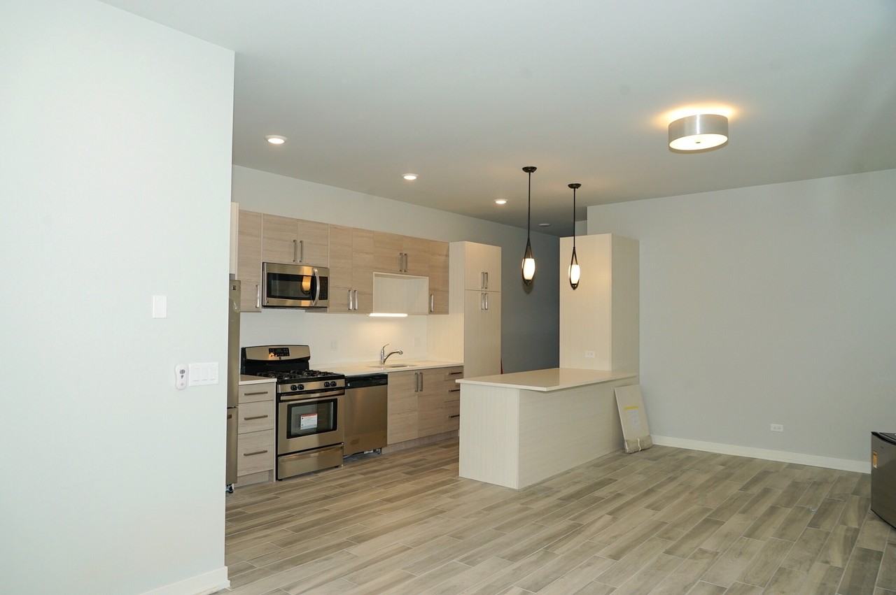 6138 S University Ave #GDN - Photo 2 of 13