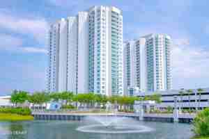 featured image of 231 Riverside Dr #503