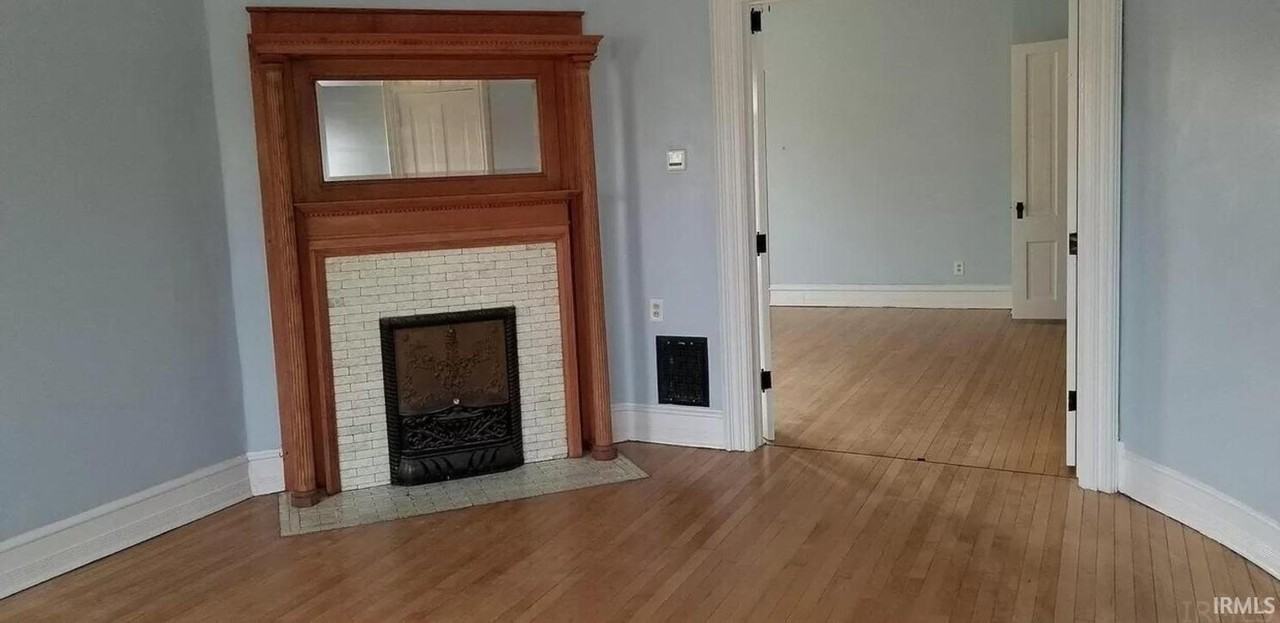 209 S 2nd St #B - Photo 5 of 5