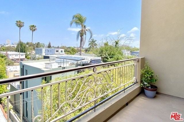 1530 S Centinela Ave Ph 3 - Photo 7 of 21