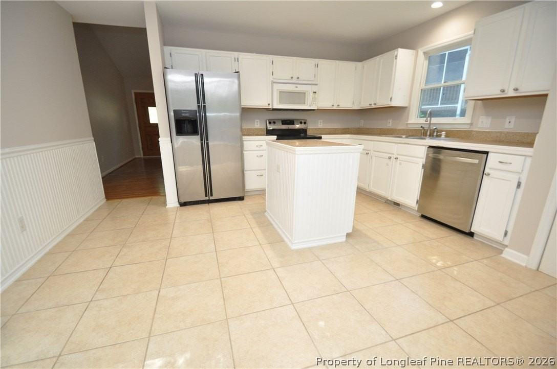 2128 Leadenhall Way - Photo 7 of 22