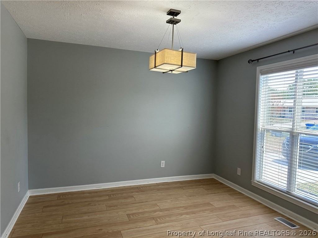 6913 Timbercroft Ln - Photo 5 of 30