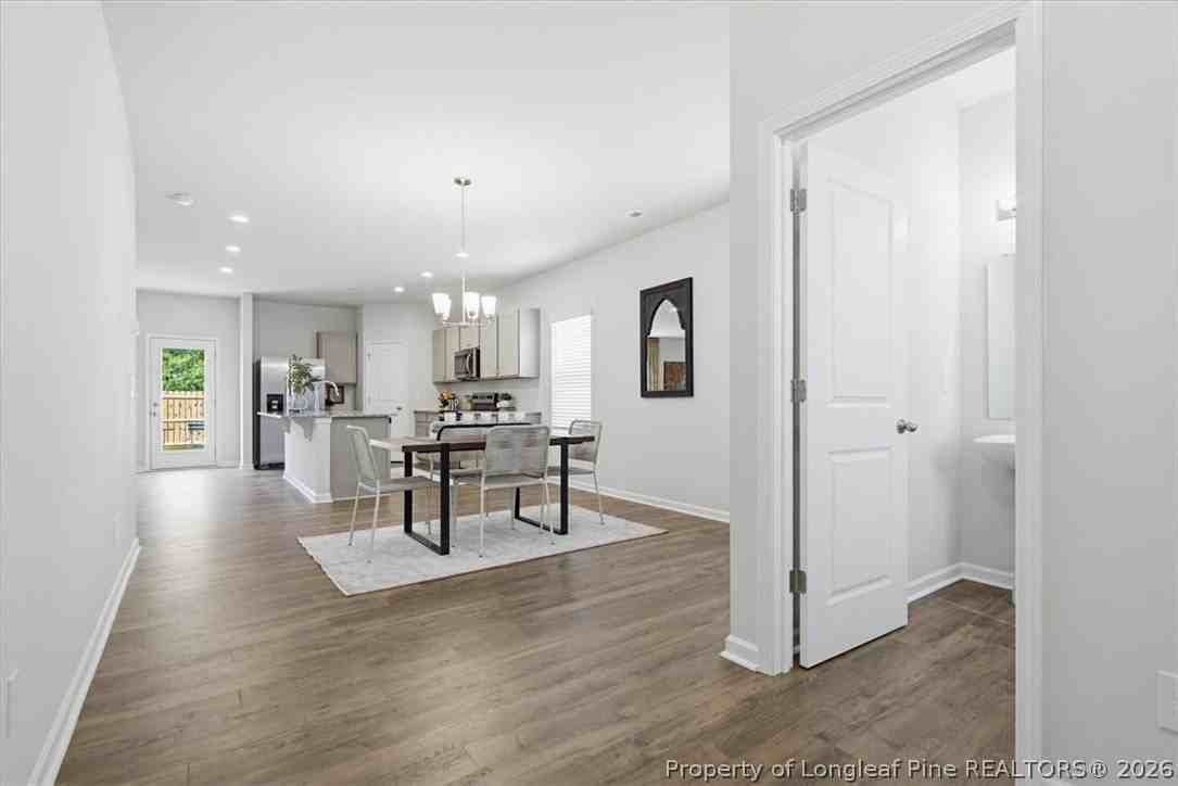 594 Melbourne Dr - Photo 5 of 28