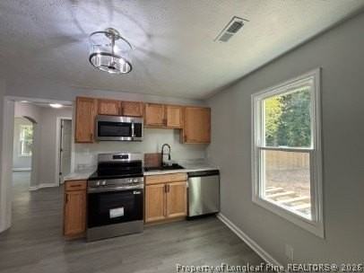 209 Gertrude St - Photo 4 of 11