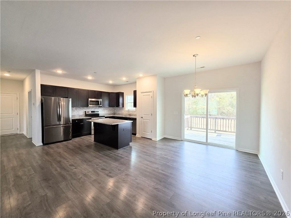 245 Southern Pl - Photo 3 of 18