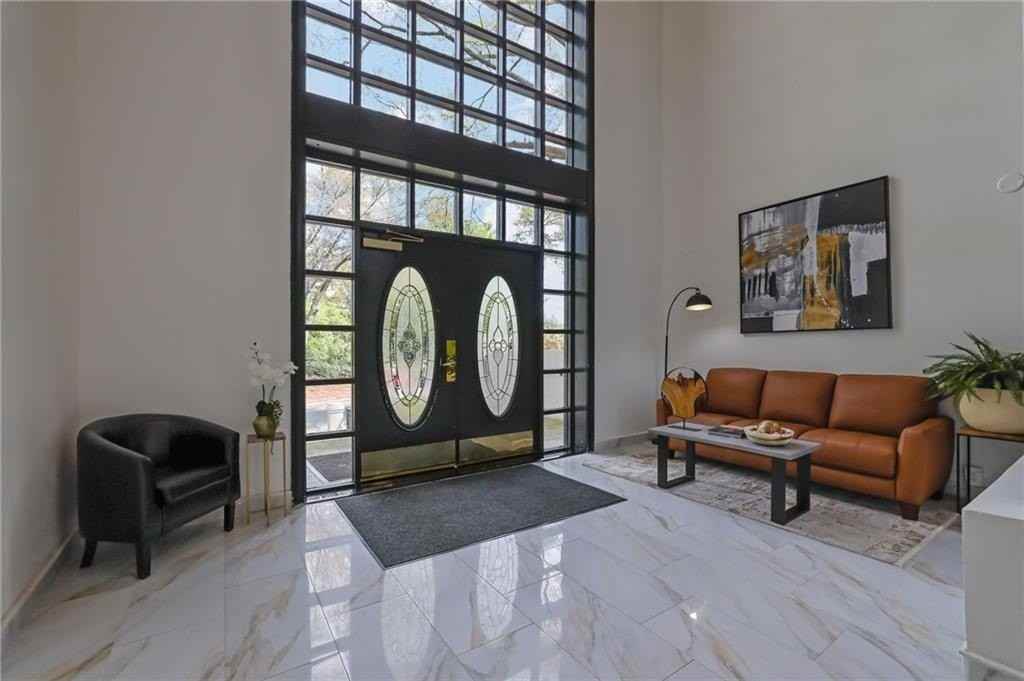 1104 Pine Heights Dr Ne - Photo 4 of 32