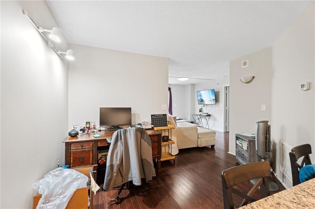 795 Hammond Dr #505 - Photo 6 of 24