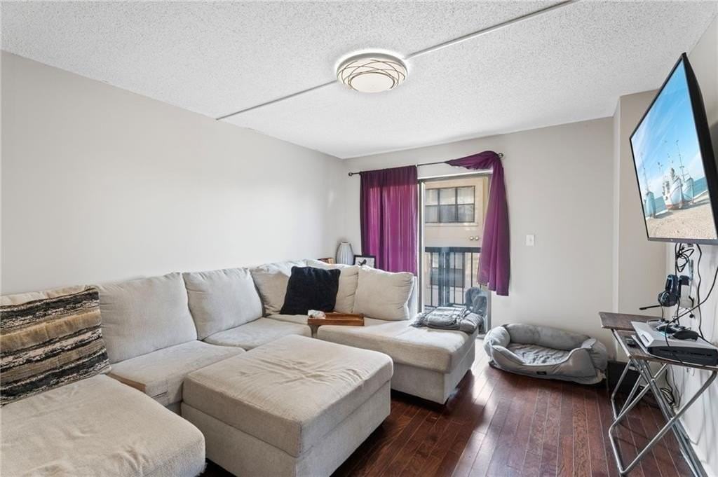 795 Hammond Dr #505 - Photo 7 of 24