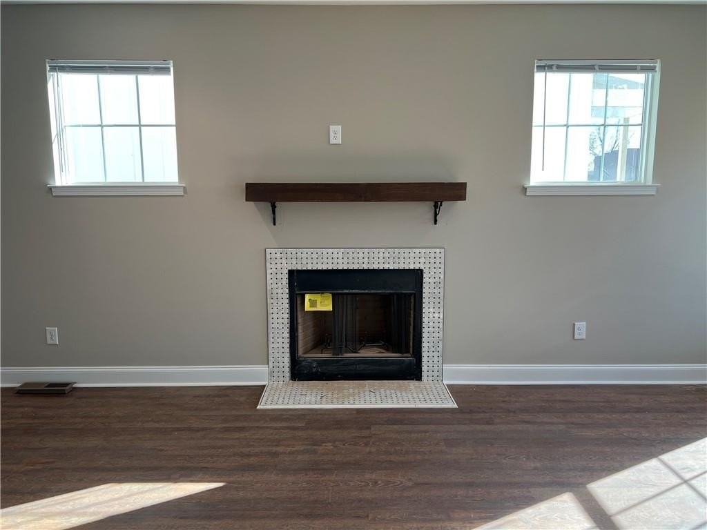 522 Liberty Park Dr Ne - Photo 5 of 9