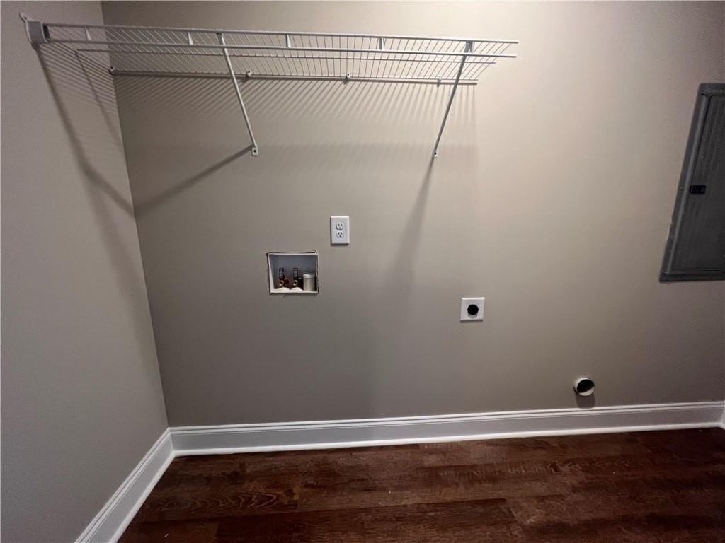 522 Liberty Park Dr Ne - Photo 6 of 9