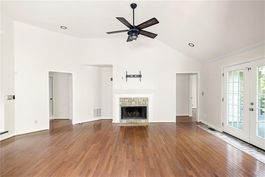 3784 Market Cres - Photo 3 of 31