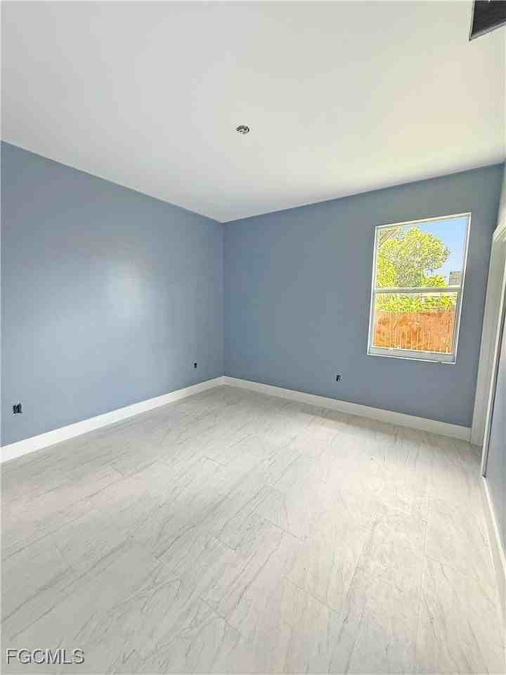 2103 French St - Photo 6 of 23