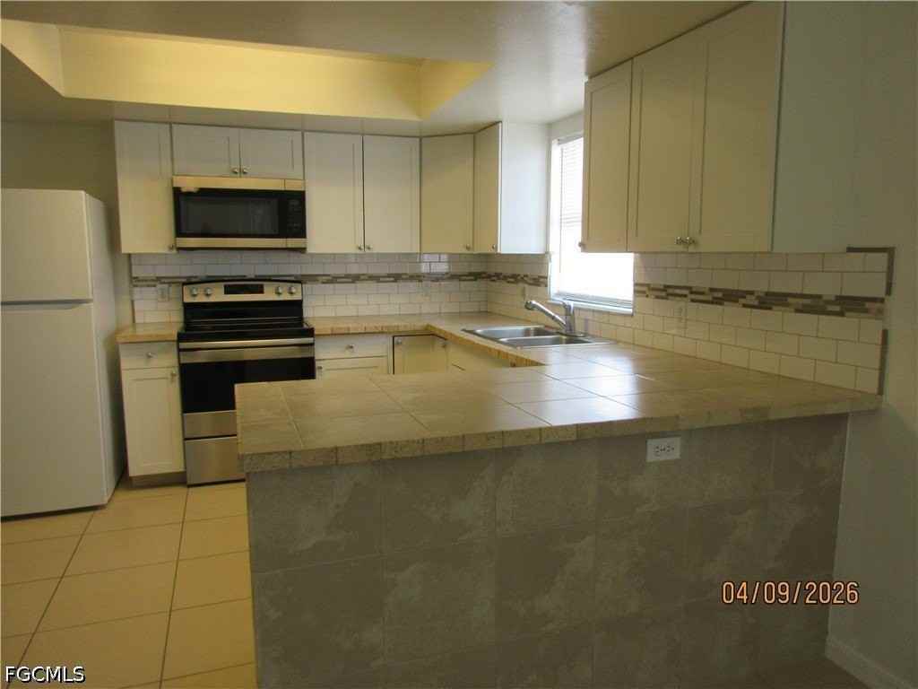 1218 Ne 8th Ter - Photo 5 of 24