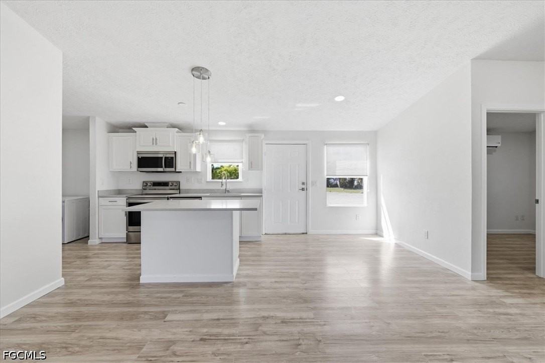 730 Chippewa Trl - Photo 3 of 25